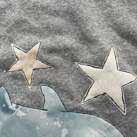Upcycled Applique Crewneck Whaleshark & Stars - Picture 6 of 9